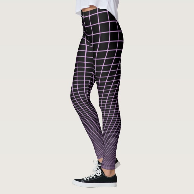 Rejilla de brillo de lila en leggings negros (Izquierda)