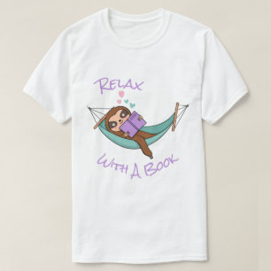 Relájese Con Una Camiseta Para Libros