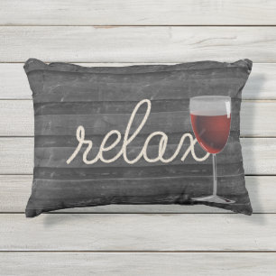 relájese con una cuerda náutica en una almohada 