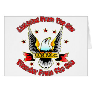 Relámpago del USMC desde el cielo desde el mar