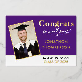 Relieve metalizado dorado de Invitación Grad 2025 