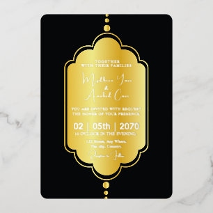 Relieve metalizado dorado de la tarjeta de invitac