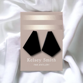 Relieve metalizado dorado falso en la tarjeta de v