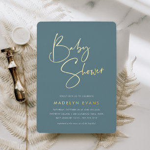 Relieve Metalizado Hazy Teal Invitación de Baby Shower con Letra Mo