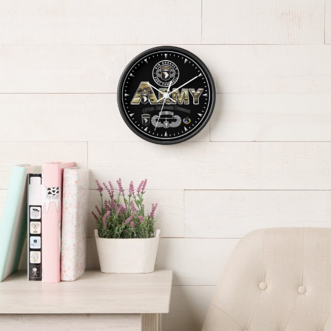 Reloj 101ª División Aérea Veterana (Sala de lectura)