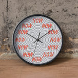 Reloj Ahora - La única vez que importa<br><div class="desc">Ahora Reloj - Los círculos negros y blancos ilusión de opción con el trabajo Ahora en naranja. ¡Un reloj que muestra el único tiempo que realmente importa!</div>
