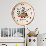 Reloj Animales forestales de Woodland<br><div class="desc">Trae el encanto del bosque a tu casa con nuestro Reloj de Animales Bosques de Woodland. Este reloj, adornado con encantadores ilustraciones de criaturas boscosas en medio de un frondoso paisaje forestal, le da un toque caprichoso a cualquier habitación de su casa. Diseñado con precisión y atención a los detalles,...</div>