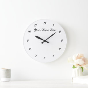 Reloj blanco negro de pared con texto y colores Pe