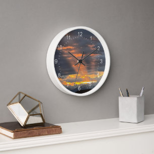 Reloj Brillando a través