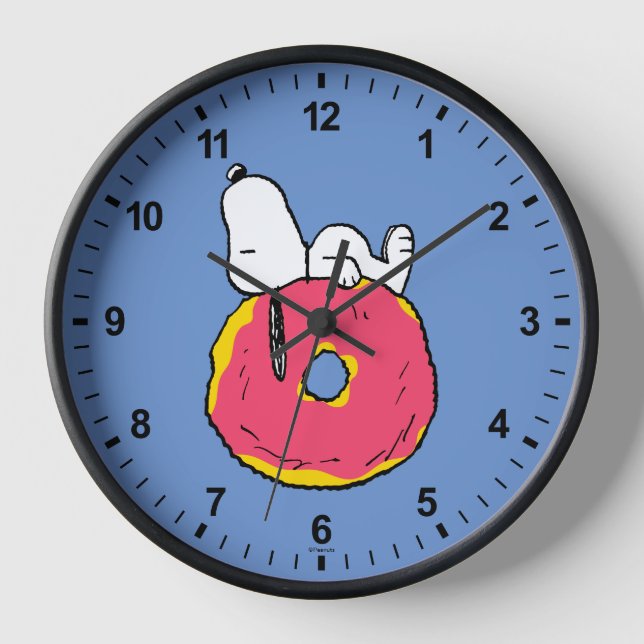 Reloj Cacahuetes | Donut rosado Snoopy (Anverso)