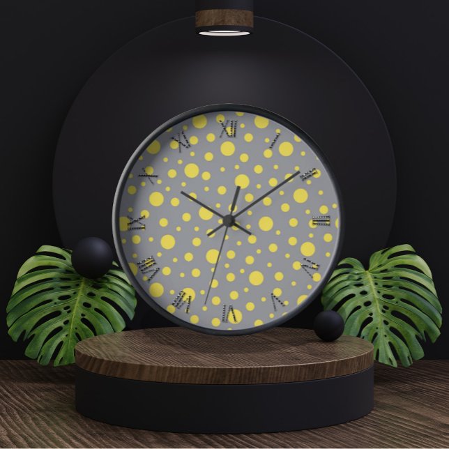 Reloj Color amarillo polaco (Polka Dot Pattern Yellow Gray Clock by Looly Elzayat
)
