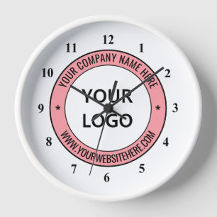 Reloj con logotipo de empresa de ejemplo con texto