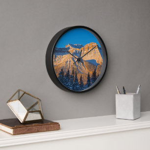 Reloj Cordillera Waputik en las Montañas Rocosas canadie