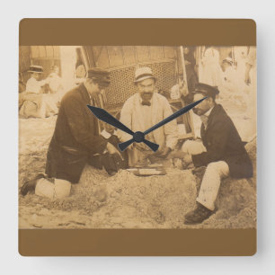 Reloj Cuadrado 1914 diversión en la playa en Alemania RPPC