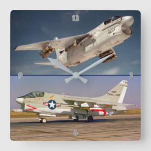 RELOJ CUADRADO A-7 CORSAIR II