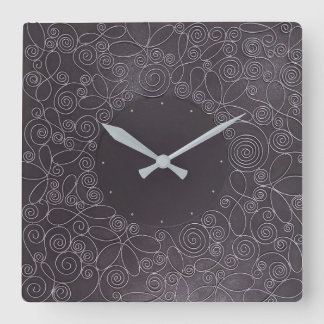 Reloj Cuadrado adornos de alambre sobre fondo negro
