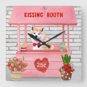 Reloj Cuadrado Akita Dog El día de San Valentín Kissing Booth