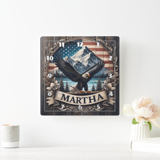 Reloj Cuadrado Alas de esparcimiento de águilas por montañas (Hogar)