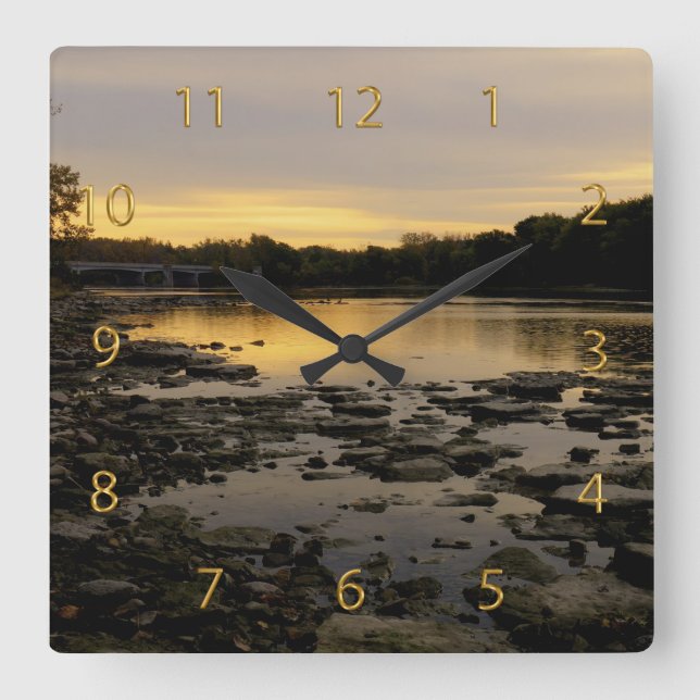 Reloj Cuadrado Amanecer sobre el río Maumme (Anverso)