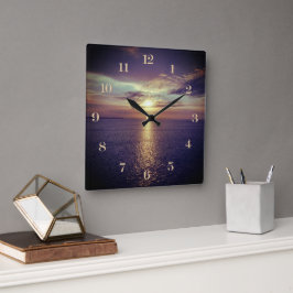 Reloj Cuadrado Amanecer Sobre Una Hermosa Vista Del Océano