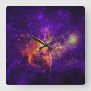 Reloj Cuadrado Amethyst Sky, Golden Planet n Nebula Wall Clock