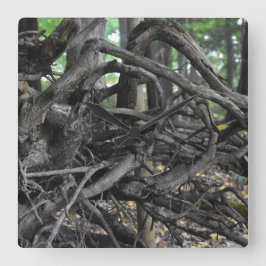 Reloj Cuadrado Amor a un árbol caído