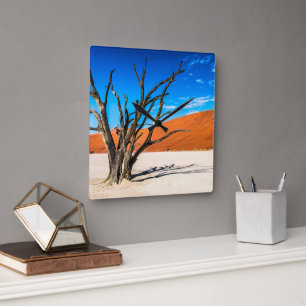 Reloj Cuadrado Árbol muerto en Deadvlei, Namibia