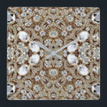 Reloj Cuadrado  Art Deco Glamorosa Moda Vintage Beige Gold<br><div class="desc">Decoración Art Deco Glamorosa de estilo vintage Beige Gold. Los detalles de diseño diamante de imitación se simulan en las obras de arte. 
Este producto no será fabricado con piedras preciosas de imitación reales.</div>