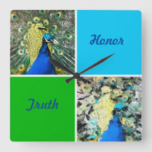 Arte de pavo real con Aqua y, plazas verdes