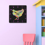 Reloj Cuadrado Artsy Colorous Dancing Chicken Funny Farm Hen Art<br><div class="desc">Este divertido y colorido pollo psicodélico bailando con una expresión divertida es una manera ideal de saludar a la dama de gallina o a un caballero en tu vida. Esta peculiar pintura psicodélica indie estilo de una gallina de granja con detalles de plumas multicolores alegrará a todos los días. Lo...</div>
