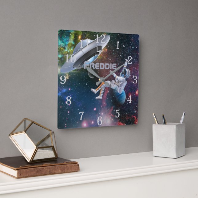 Reloj Cuadrado Astronauta y ladrón volador personalizado (Oficina)
