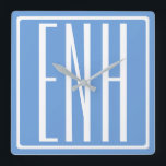 Reloj Cuadrado Audaz Monograma Moderno 3 Iniciales | Azul suave<br><div class="desc">Texto blanco y marco blanco sobre azul cielo (o elige tu propio color).</div>