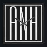 Reloj Cuadrado Audaz Monograma Moderno 3 Iniciales | Blanco sobre<br><div class="desc">Clásico,  audaz y moderno.</div>