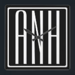 Reloj Cuadrado Audaz Monograma Moderno 3 Iniciales | Blanco sobre<br><div class="desc">Clásico,  audaz y moderno.</div>