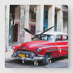 Reloj Cuadrado Automóviles retro en la calle La Habana