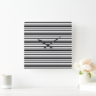 Reloj Cuadrado Bandas desiguales en blanco y negro