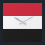 Reloj Cuadrado Bandera de Yemen<br><div class="desc">La bandera de Yemen es un triband horizontal. Los colores usados en la bandera son rojos,  blanco,  negro. La proporción de la bandera de Yemen es 2: 3. La bandera de Yemen fue adoptada en 1990. El primer uso del diseño actual de la bandera estaba en 1990.</div>