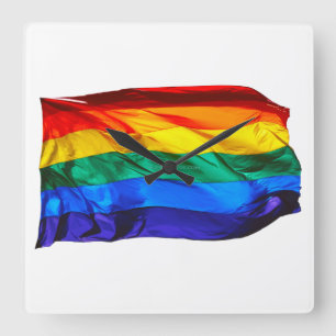 Reloj Cuadrado Bandera del orgullo gay de SlipperyJoe ondeando co