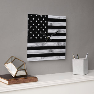 Reloj Cuadrado Bandera estadounidense Rustic Wood Black White Pat