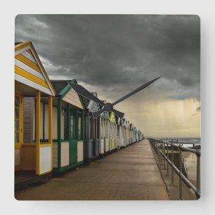 Reloj Cuadrado Beach Huts In A Summer Storm Southwold