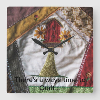 Reloj Cuadrado Birdhouse del edredón loco