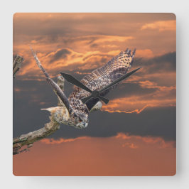 Reloj Cuadrado Birds of prey owl photograph in the sunset clock
