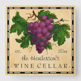 Reloj Cuadrado Bodega de vino con nombre personalizado de uva