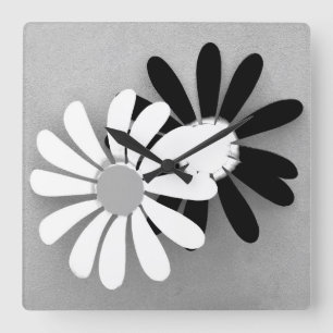 Reloj Cuadrado Bonita decoración de flores en blanco y negro
