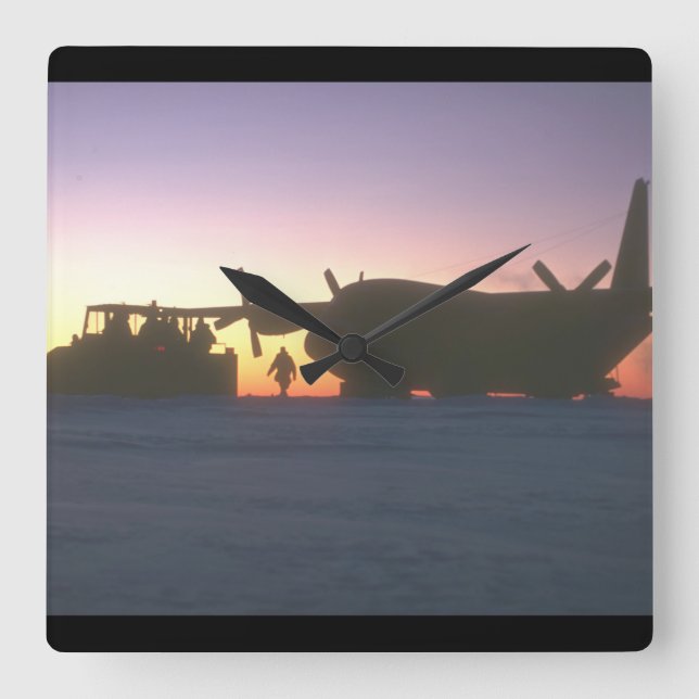 Reloj Cuadrado C-130 Transporte de hercules siendo aeronaves mili (Anverso)