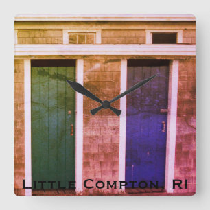 Reloj Cuadrado Cabanas de verano en la playa de Little Compton, R