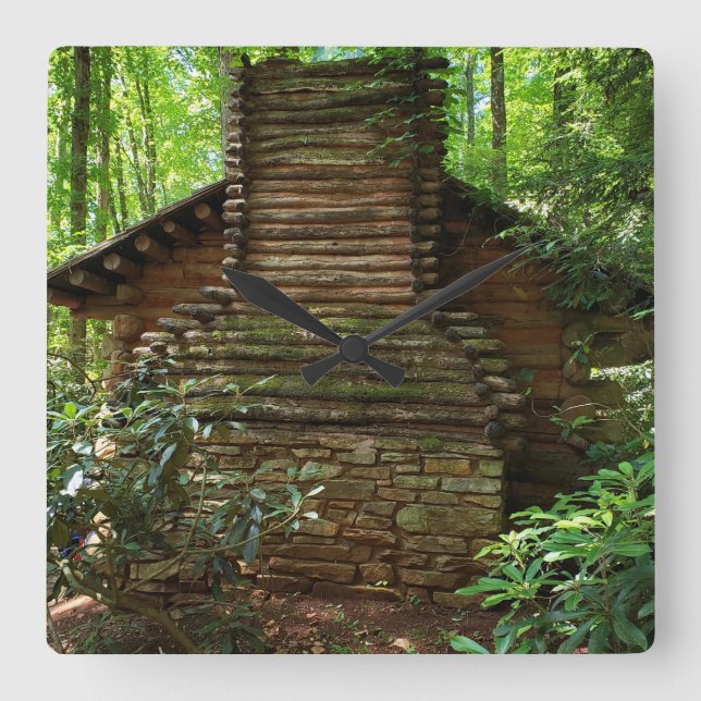 Reloj Cuadrado Cabina Nativa Americana Cherokee del Siglo XVIII (Anverso)