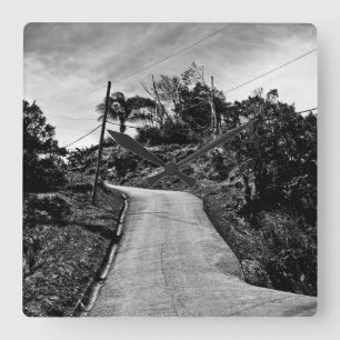 Reloj Cuadrado camino arriba