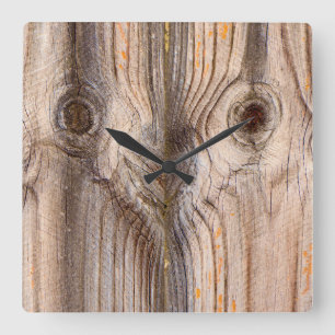 Reloj Cuadrado Cara divertida, grano de madera