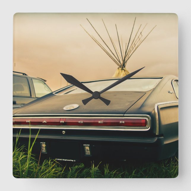 Reloj Cuadrado Cargador Dodge de 1966 (Anverso)